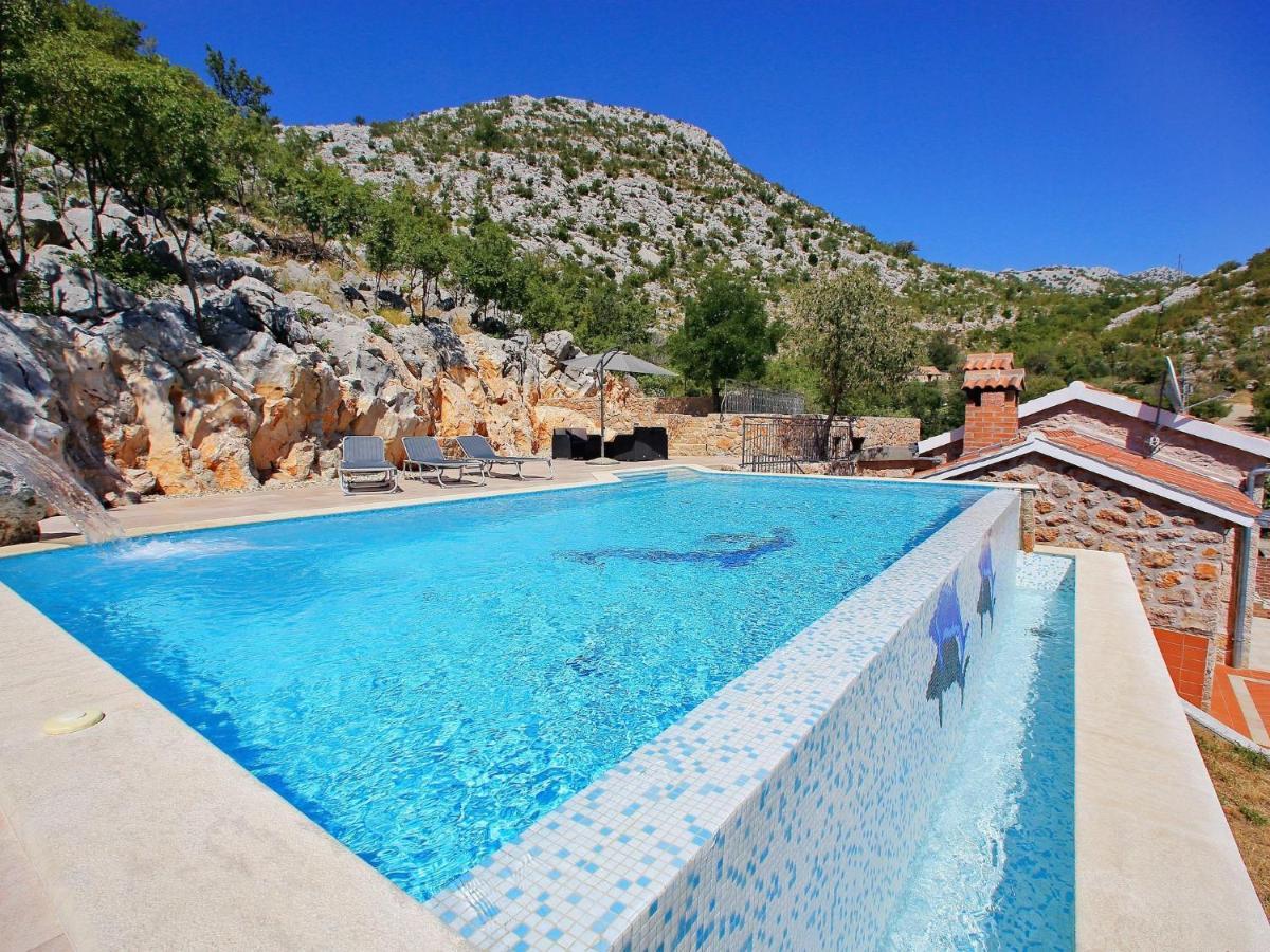 Lovely Holiday Home In Starigrad Exterior foto